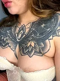 ValerieHilton webcam model stream image