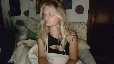 lionscage webcam model stream image