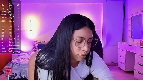 kloe28 webcam stripchat model stream image