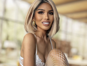 ShantalMolly webcam model stream image