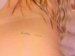 alison-collins webcam model stream image