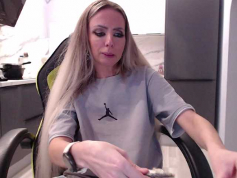 blondalina webcam bongacams model stream image