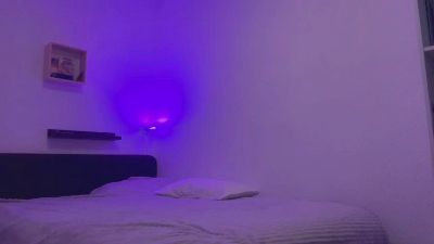 Larafoxok webcam cam4 model stream image