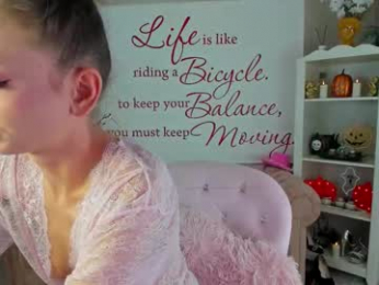 reynathevixen webcam model stream image