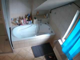 voyeurcam-julmodels-bath-2nd-1 webcam model stream image