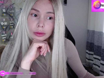 Marmalade_Fox webcam model stream image