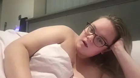 honeyyy24 webcam stripchat model stream image