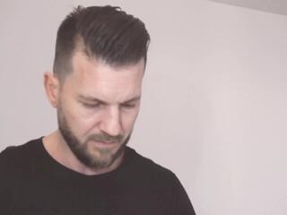 Hadess webcam model stream image