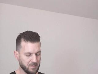 Hadess webcam model stream image