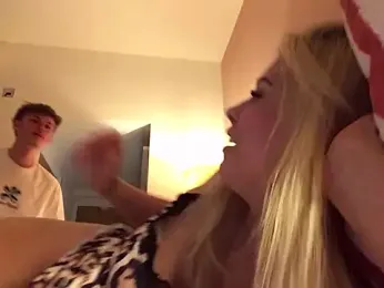 BrokenRomantic webcam stripchat model stream image