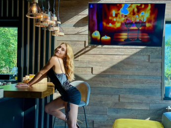 AlmaShannon webcam model stream image