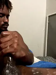 youngbull_dada webcam stripchat model stream image