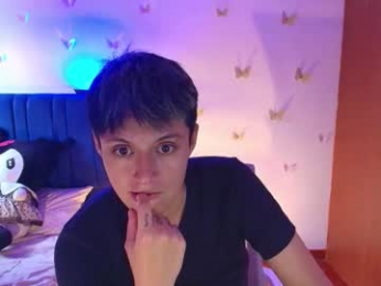 naty_lux19 webcam model stream image