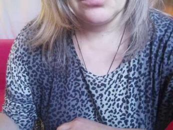 1BECHA1 webcam bongacams model stream image