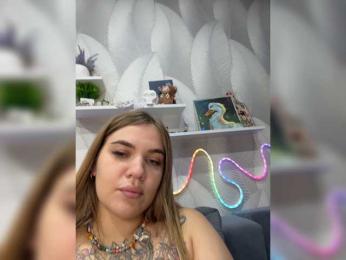 Ebiki webcam bongacams model stream image