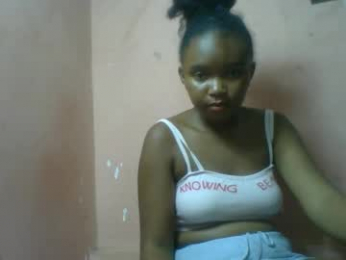 sweetandrilla webcam model stream image