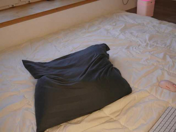 emely1benz webcam model stream image