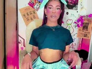 blooond webcam camsoda model stream image