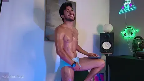 Valentinoford webcam model stream image