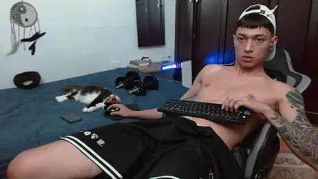 aaron_blug webcam model stream image