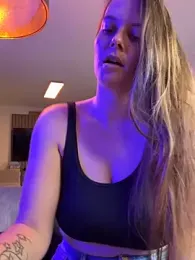 newMichelle webcam model stream image