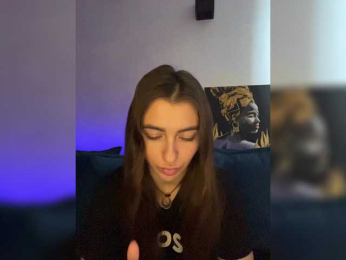 WILDGIRL webcam bongacams model stream image