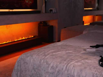 AlexisGrays webcam model stream image