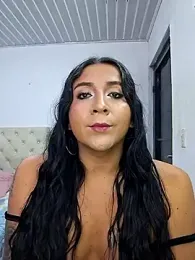 PaulaValeria328 webcam model stream image