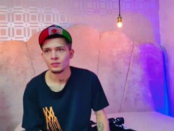 kendalltaylorr webcam model stream image