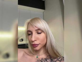 Cristi-Candy webcam bongacams model stream image