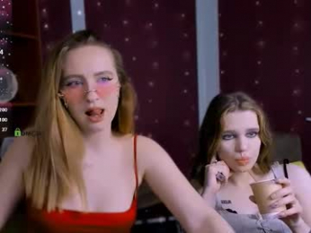 mila_glow webcam model stream image