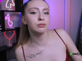 mila_glow webcam model stream image