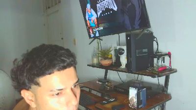 Skartoliver webcam model stream image