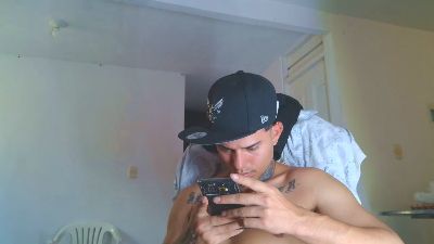 Skartoliver webcam model stream image