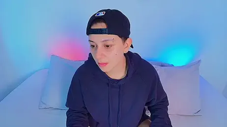 Aronmiller_ofi webcam model stream image