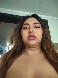 XamantaCurvy webcam stripchat model stream image