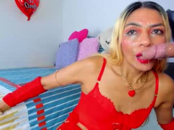 angeline_focus webcam model stream image