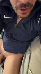 Lucky23xl webcam model stream image