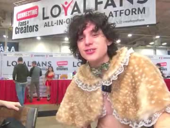 cokia_ webcam model stream image