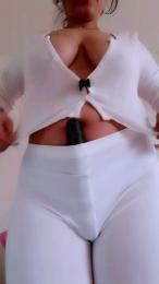 DouceQueen webcam model stream image