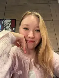 -NaughtyAngel- webcam model stream image