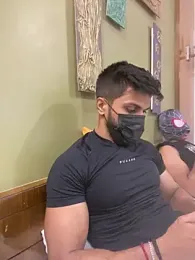 Hunkyardd webcam model stream image