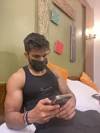 Hunkyardd webcam model stream image