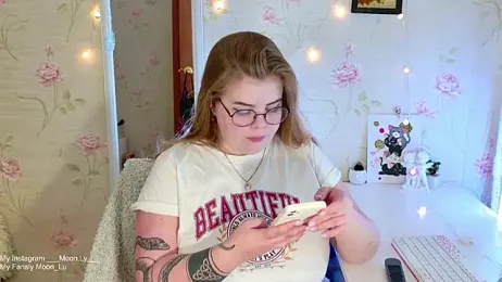 sinnamon_ webcam model stream image