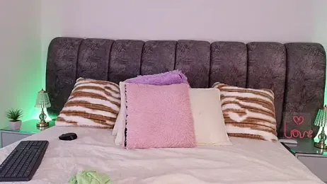 naia_blessed webcam model stream image