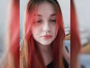 cutesmiles webcam bongacams model stream image