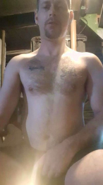 Curieuxsuck webcam model stream image