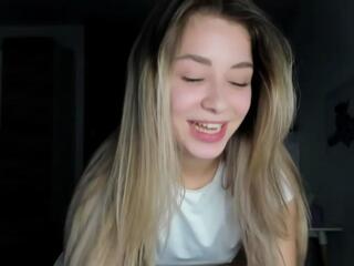 Ariel Meel webcam model stream image