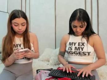 twodesiresary webcam model stream image