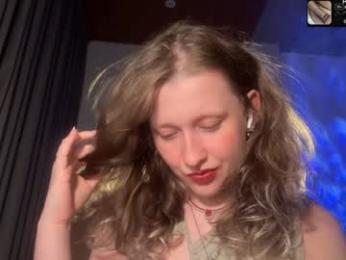your_coraline_ webcam model stream image